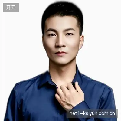龙坤英